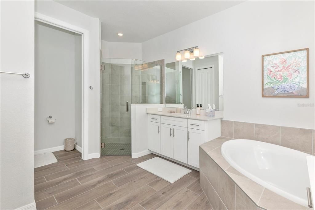 出租: $3,500 (4 贝兹, 2 浴室, 2223 平方英尺)