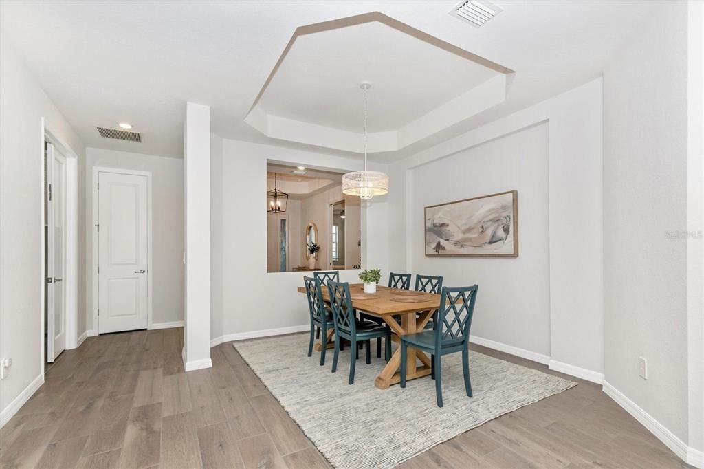 出租: $3,500 (4 贝兹, 2 浴室, 2223 平方英尺)