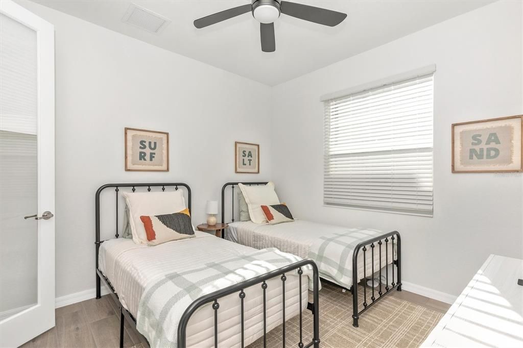 出租: $3,500 (4 贝兹, 2 浴室, 2223 平方英尺)