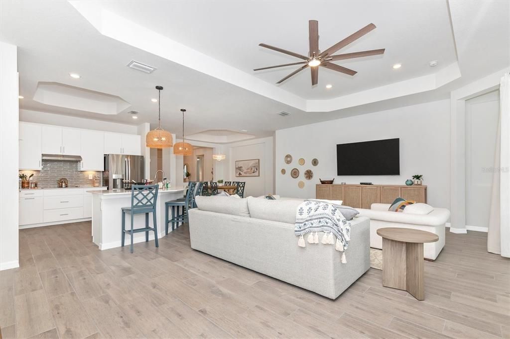 出租: $3,500 (4 贝兹, 2 浴室, 2223 平方英尺)