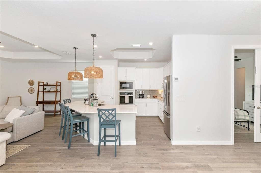 出租: $3,500 (4 贝兹, 2 浴室, 2223 平方英尺)