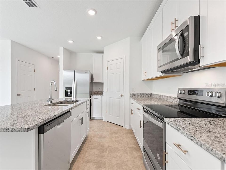 For Sale: $387,000 (4 beds, 2 baths, 2364 Square Feet)