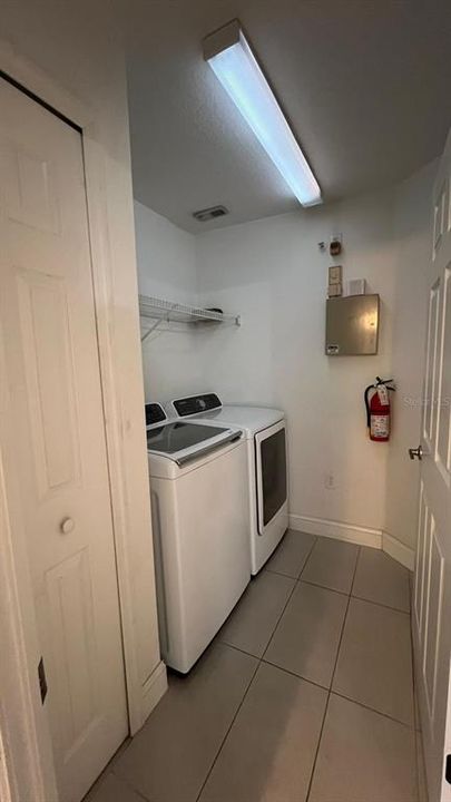 For Rent: $1,650 (1 beds, 1 baths, 734 Square Feet)