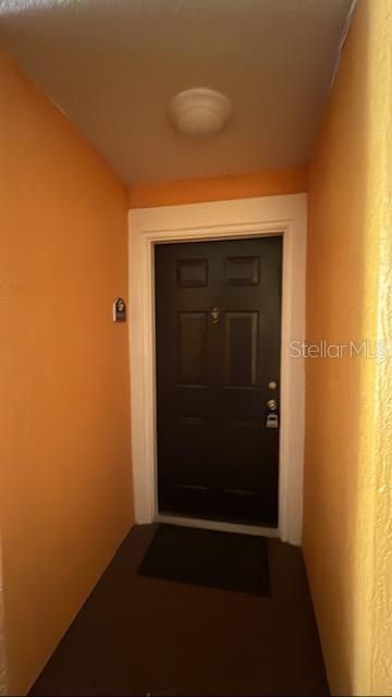 For Rent: $1,650 (1 beds, 1 baths, 734 Square Feet)