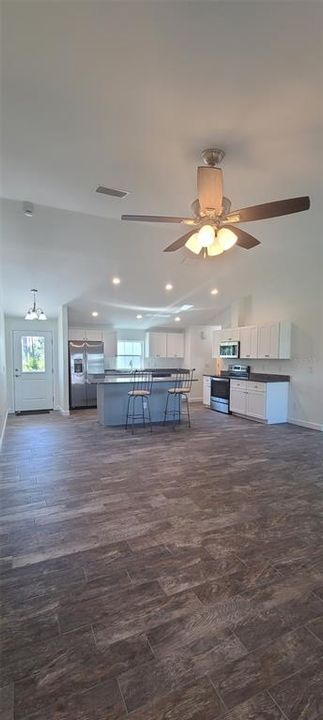 For Sale: $358,000 (3 beds, 2 baths, 1483 Square Feet)