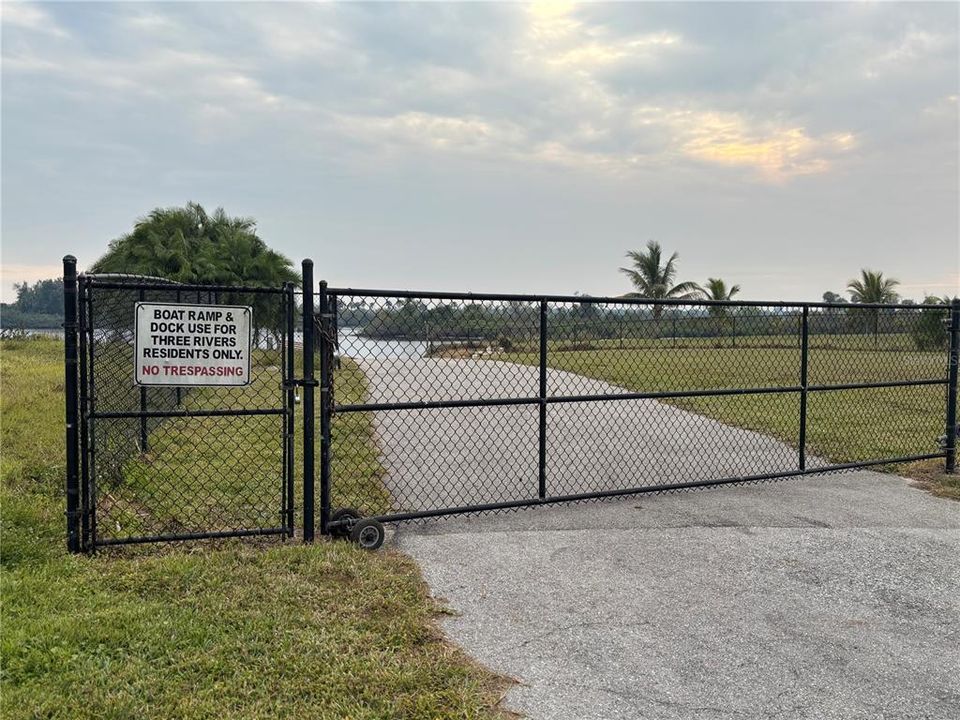 En Venta: $35,000 (0.40 acres)