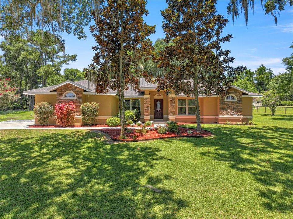 Recently Rented: $3,500 (4 beds, 2 baths, 2202 Square Feet)