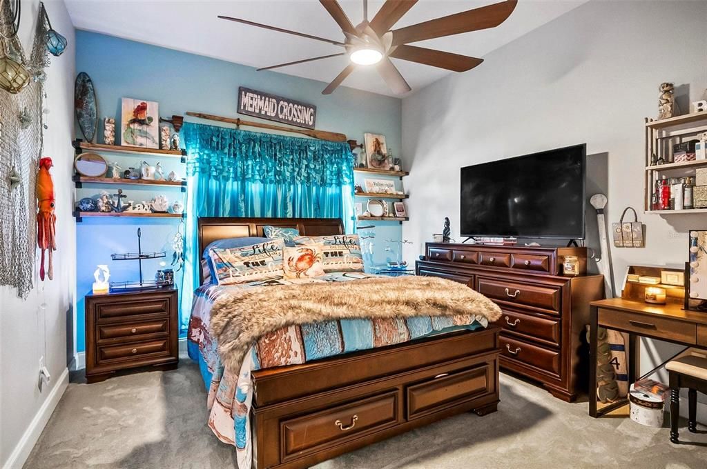 For Sale: $1,100,000 (4 beds, 2 baths, 2362 Square Feet)