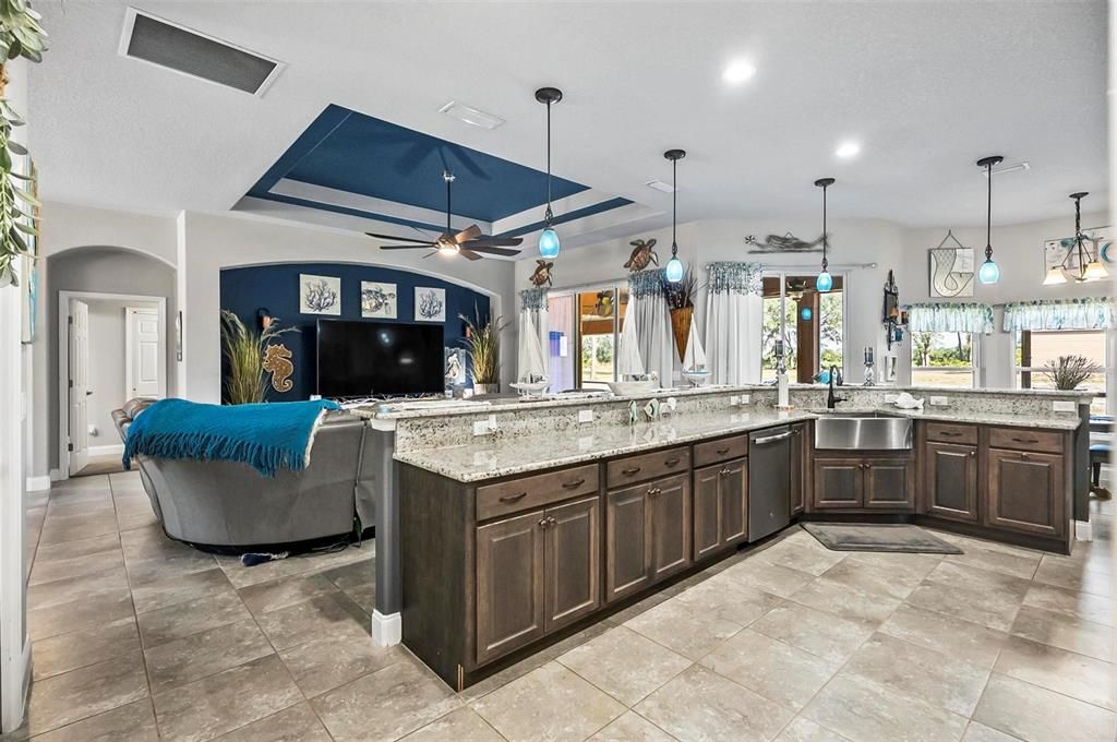 For Sale: $1,100,000 (4 beds, 2 baths, 2362 Square Feet)