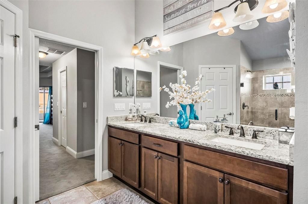 For Sale: $1,100,000 (4 beds, 2 baths, 2362 Square Feet)