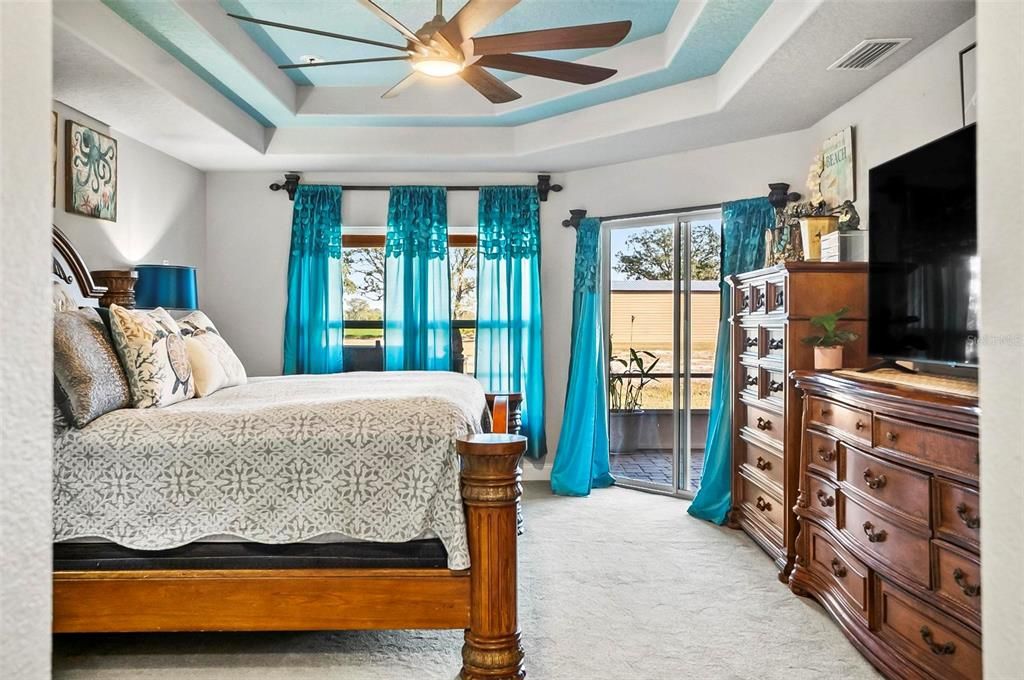 For Sale: $1,100,000 (4 beds, 2 baths, 2362 Square Feet)