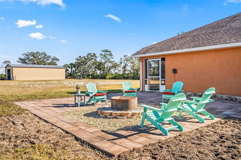 For Sale: $1,100,000 (4 beds, 2 baths, 2362 Square Feet)