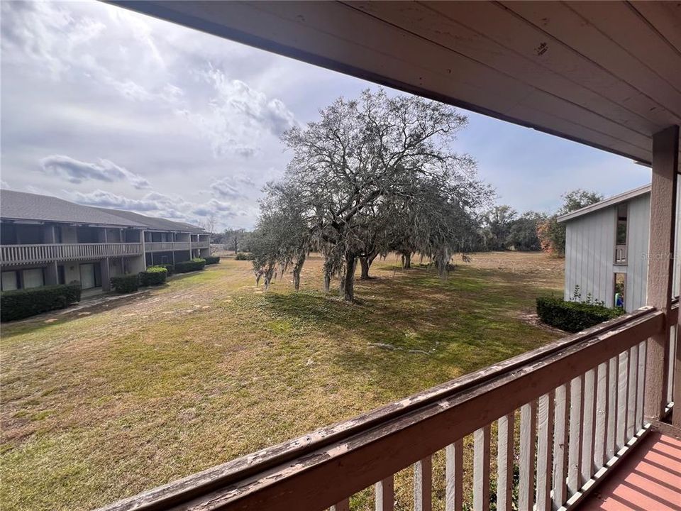 For Sale: $107,800 (1 beds, 1 baths, 974 Square Feet)