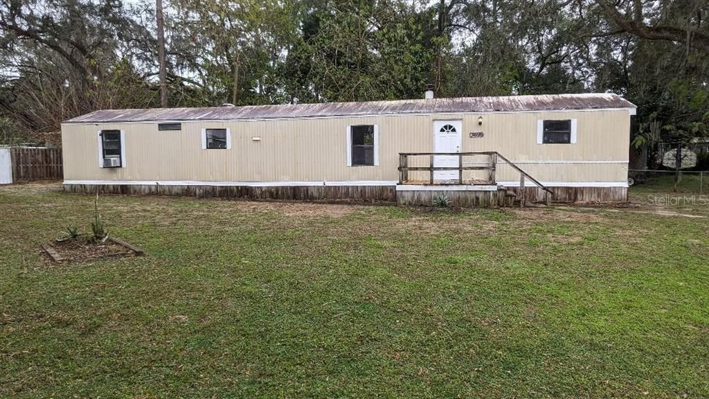 Recently Sold: $79,000 (2 beds, 2 baths, 924 Square Feet)