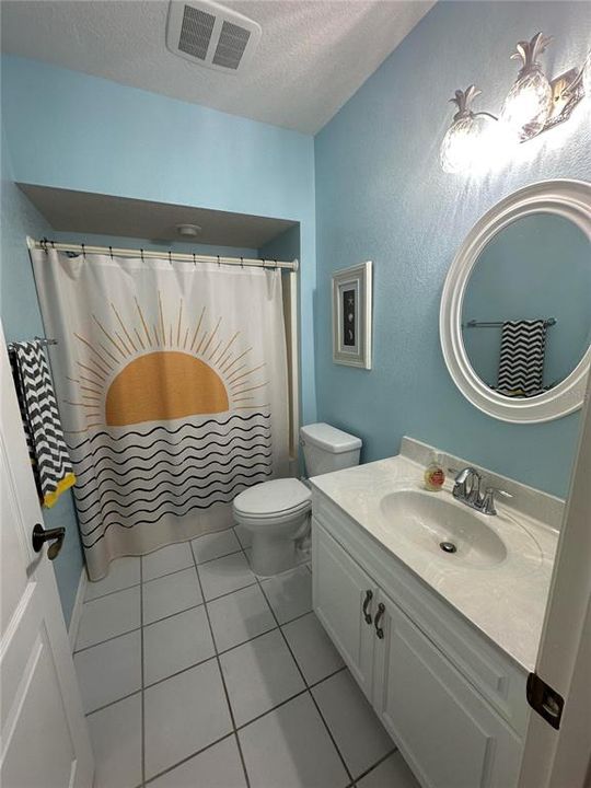 For Rent: $5,000 (2 beds, 2 baths, 2012 Square Feet)