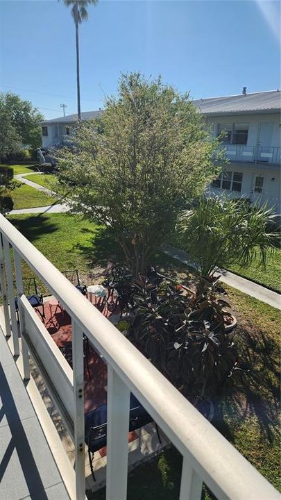 For Sale: $69,000 (2 beds, 1 baths, 870 Square Feet)