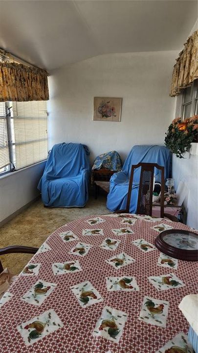 For Sale: $69,000 (2 beds, 1 baths, 870 Square Feet)