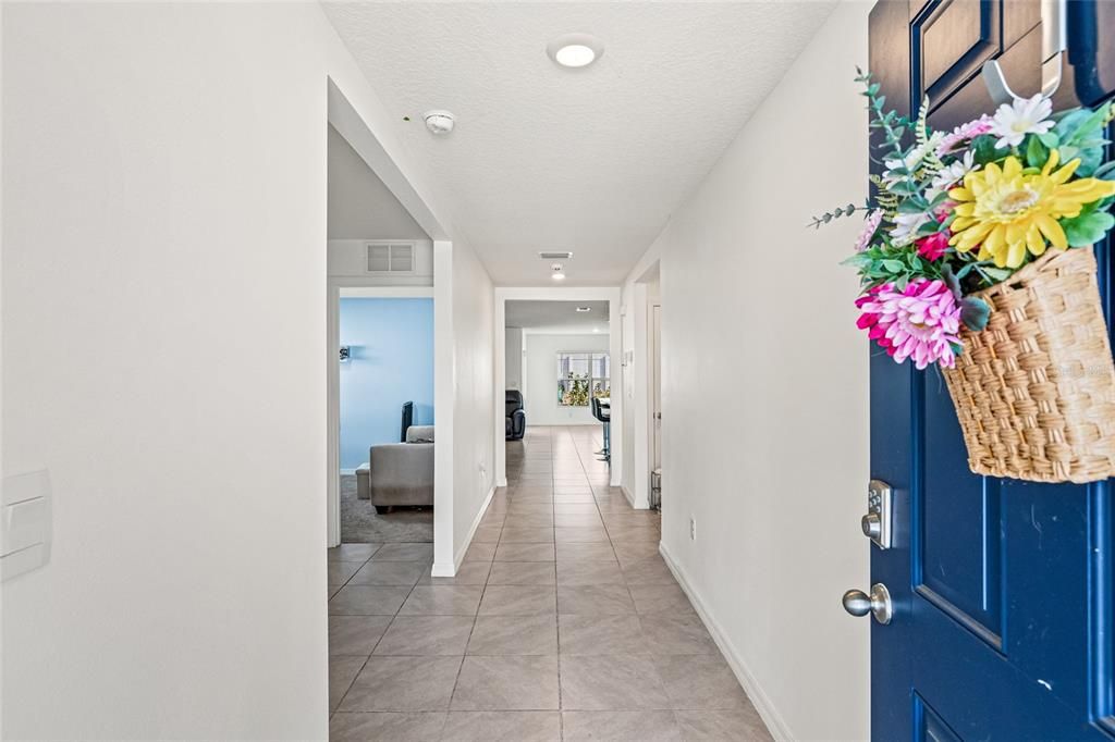 Active With Contract: $275,000 (3 beds, 2 baths, 1672 Square Feet)