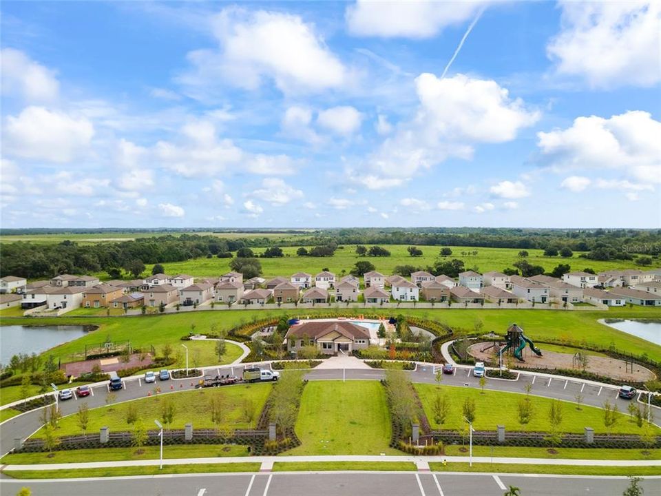 Active With Contract: $275,000 (3 beds, 2 baths, 1672 Square Feet)