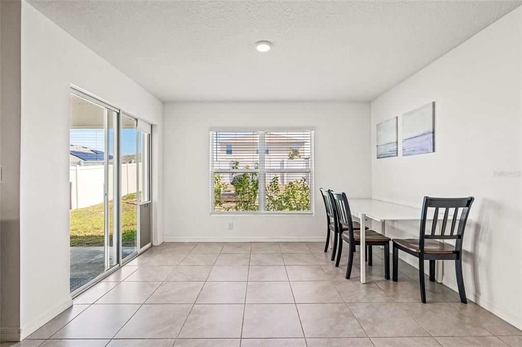 Active With Contract: $275,000 (3 beds, 2 baths, 1672 Square Feet)