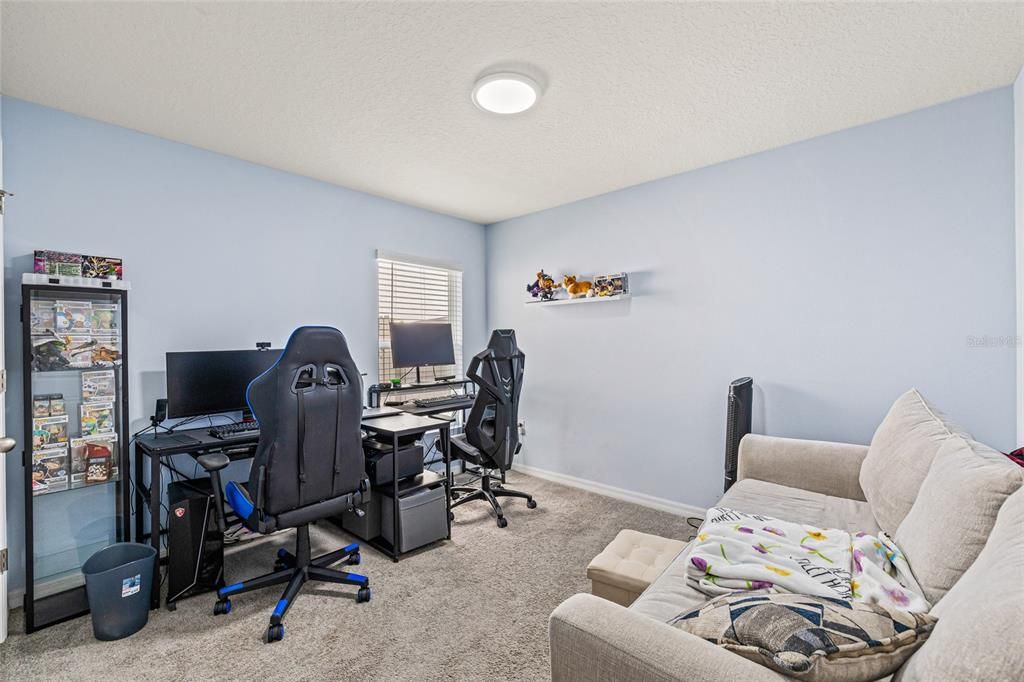 Active With Contract: $275,000 (3 beds, 2 baths, 1672 Square Feet)