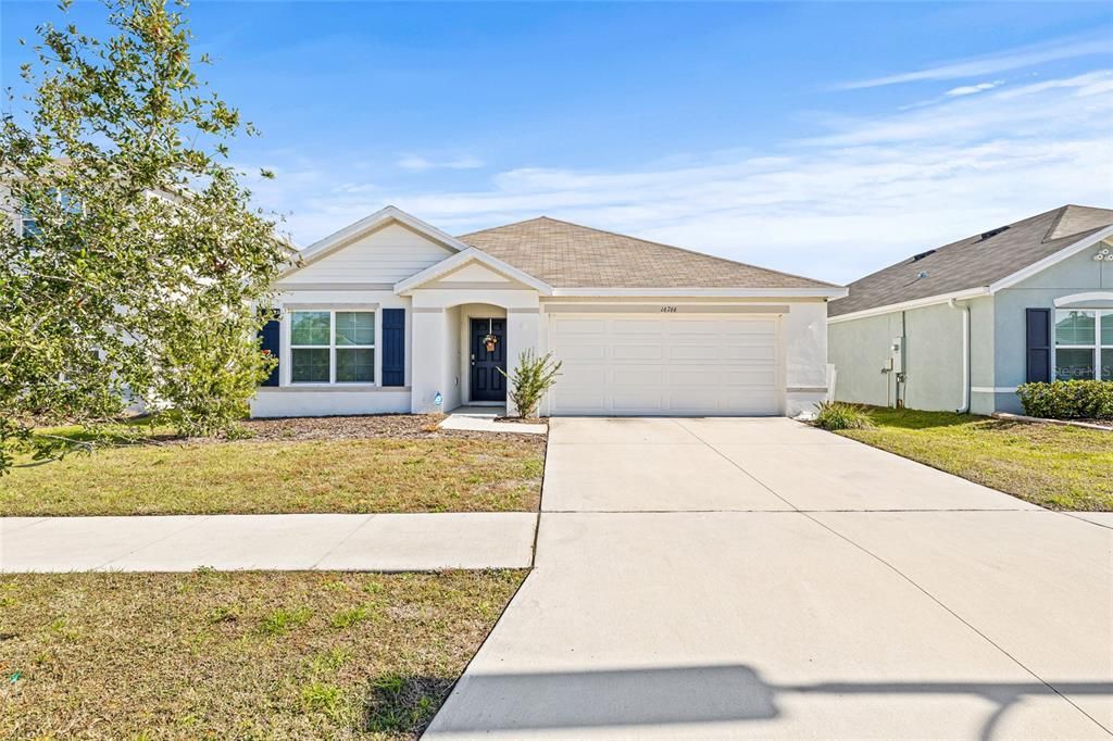 Active With Contract: $275,000 (3 beds, 2 baths, 1672 Square Feet)