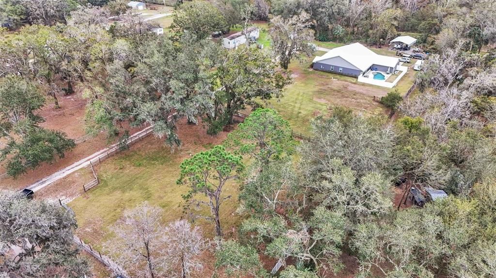 合同活跃: $700,000 (4 贝兹, 3 浴室, 2699 平方英尺)