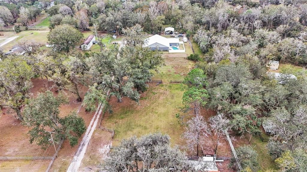 合同活跃: $700,000 (4 贝兹, 3 浴室, 2699 平方英尺)