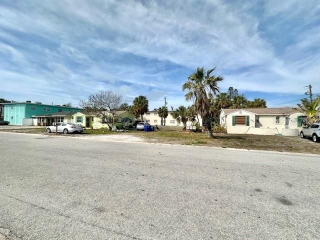 待售: $1,300,000 (4 贝兹, 0 浴室, 2094 平方英尺)