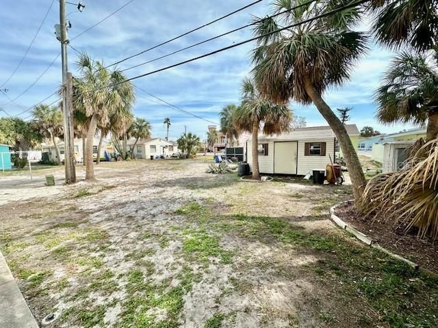 待售: $1,300,000 (4 贝兹, 0 浴室, 2094 平方英尺)