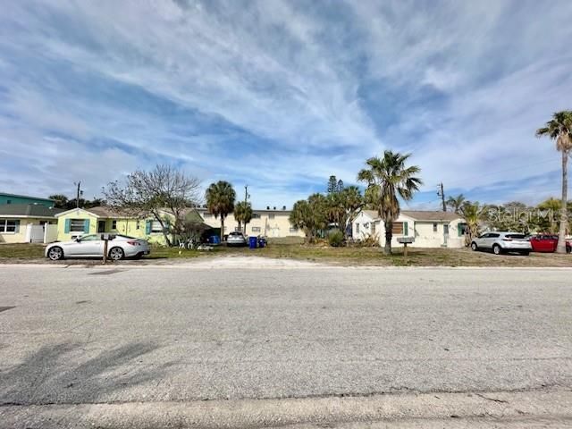 待售: $1,300,000 (4 贝兹, 0 浴室, 2094 平方英尺)