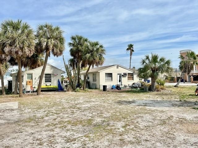 待售: $1,300,000 (4 贝兹, 0 浴室, 2094 平方英尺)