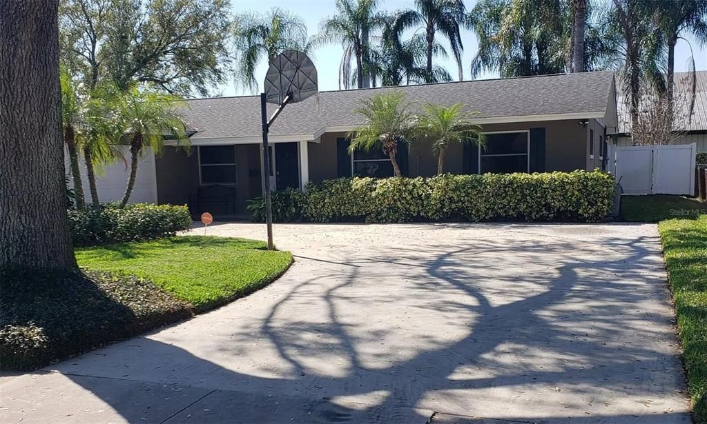 Vendido Recientemente: $505,000 (4 camas, 2 baños, 1848 Pies cuadrados)