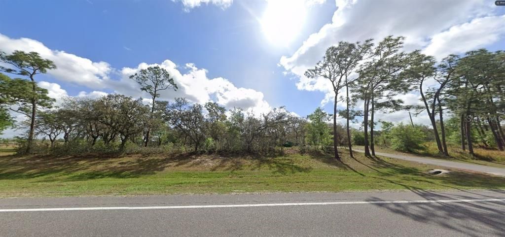 待售: $49,000 (1.25 acres)