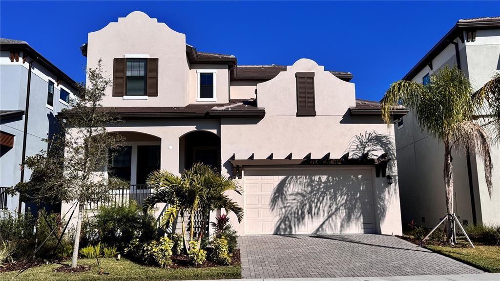 Recientemente alquilado: $3,995 (3 camas, 2 baños, 2501 Pies cuadrados)