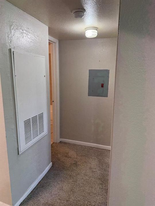 Под контрактом: $143,000 (1 спален, 1 ванн, 715 Квадратных фут)