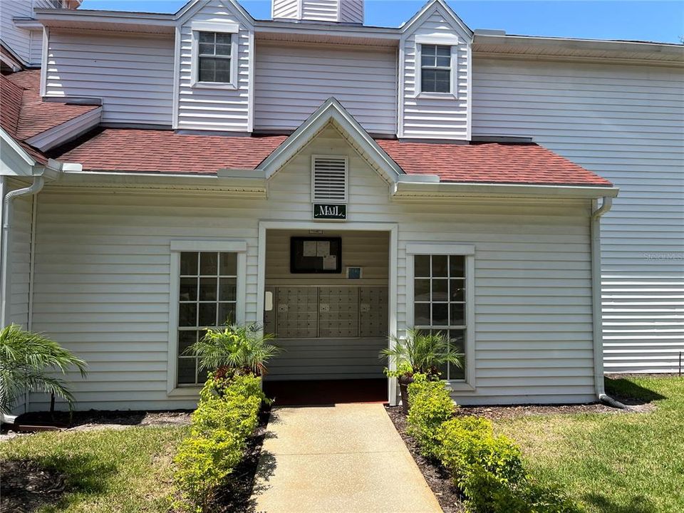 Под контрактом: $143,000 (1 спален, 1 ванн, 715 Квадратных фут)