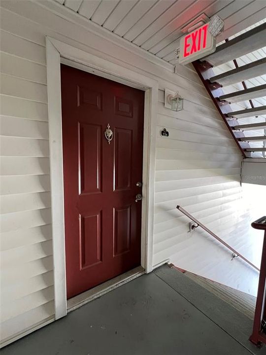 Под контрактом: $143,000 (1 спален, 1 ванн, 715 Квадратных фут)