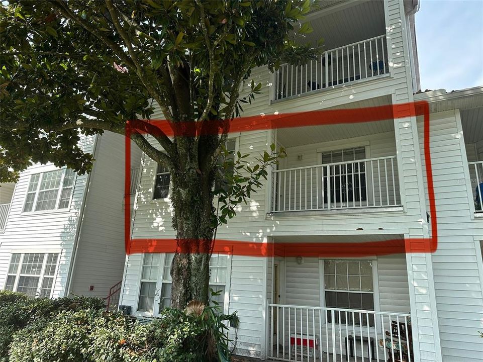 Под контрактом: $143,000 (1 спален, 1 ванн, 715 Квадратных фут)