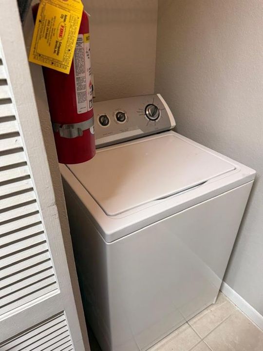 Под контрактом: $143,000 (1 спален, 1 ванн, 715 Квадратных фут)