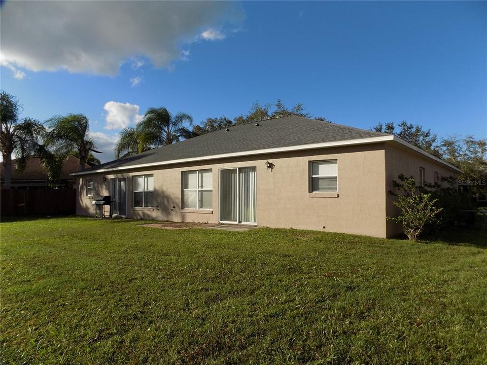 待售: $512,000 (6 贝兹, 0 浴室, 2388 平方英尺)