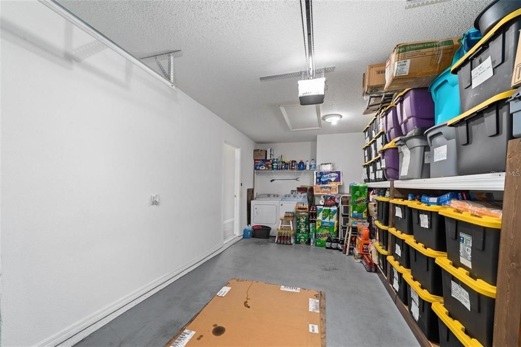 待售: $512,000 (6 贝兹, 0 浴室, 2388 平方英尺)