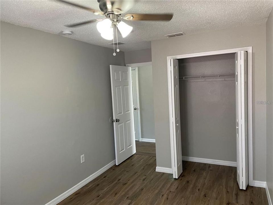 待售: $512,000 (6 贝兹, 0 浴室, 2388 平方英尺)