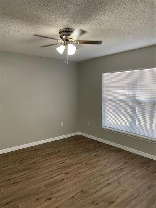 待售: $512,000 (6 贝兹, 0 浴室, 2388 平方英尺)