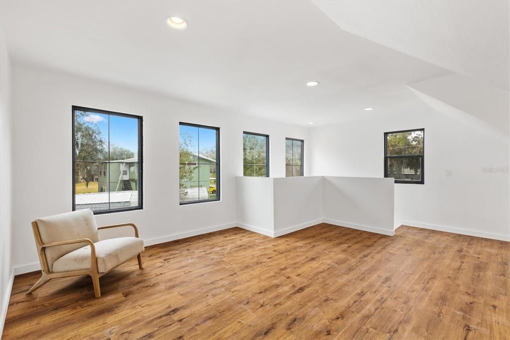 En Venta: $494,900 (3 camas, 2 baños, 2244 Pies cuadrados)