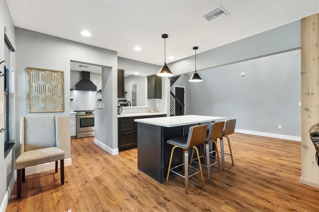 En Venta: $494,900 (3 camas, 2 baños, 2244 Pies cuadrados)