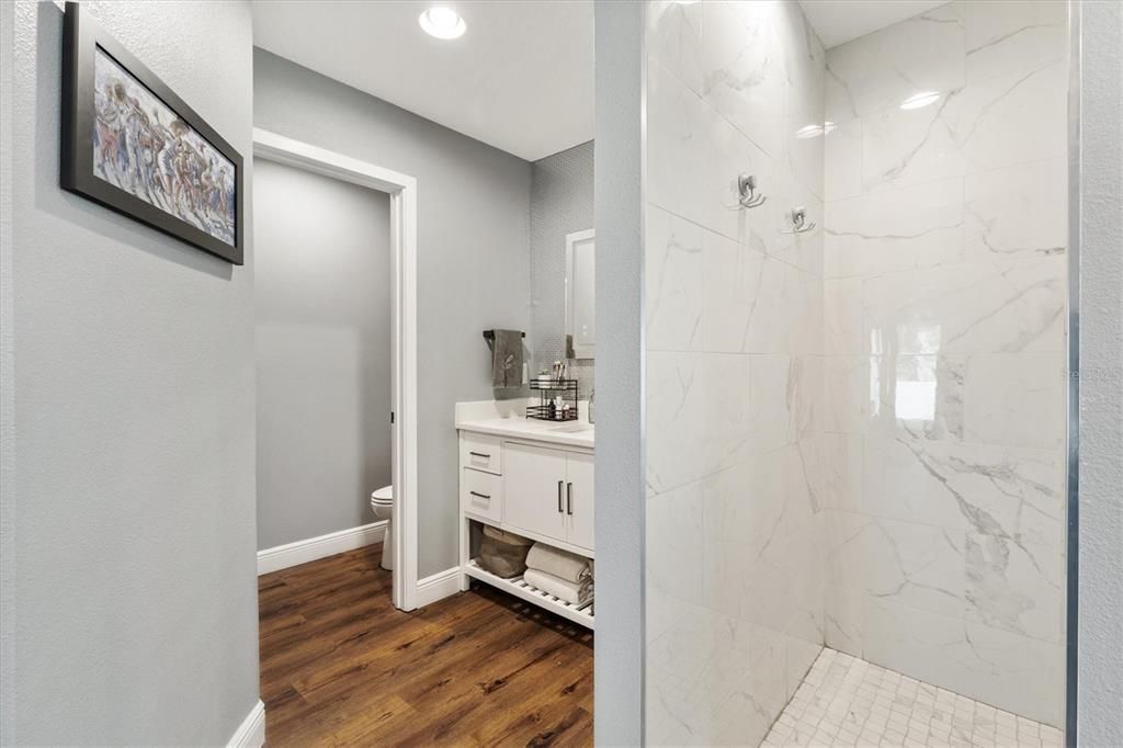 En Venta: $494,900 (3 camas, 2 baños, 2244 Pies cuadrados)