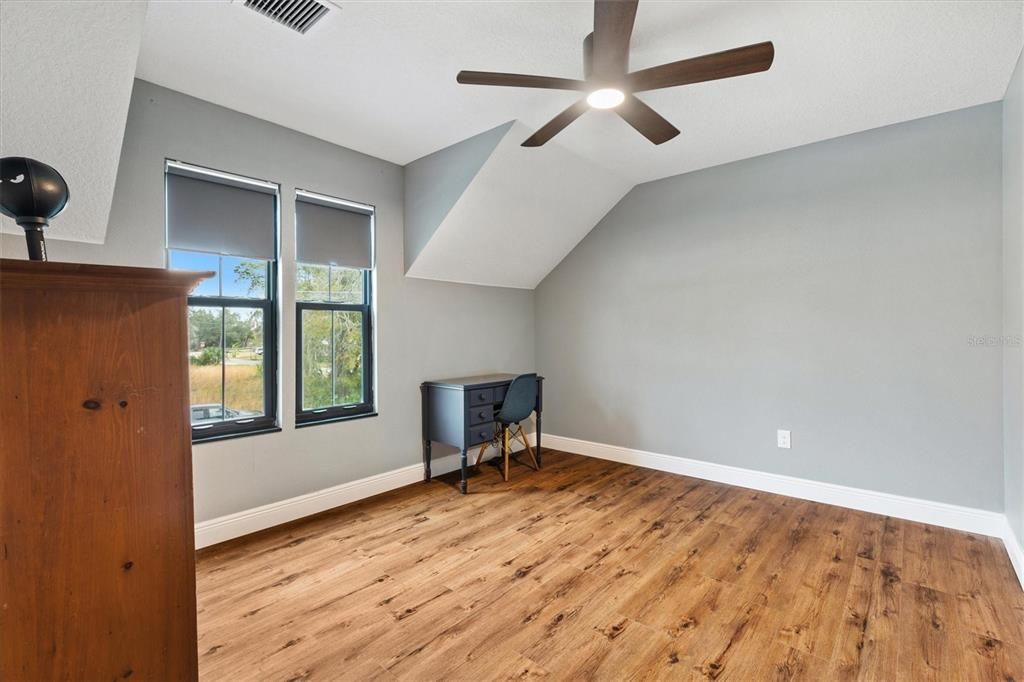 En Venta: $494,900 (3 camas, 2 baños, 2244 Pies cuadrados)