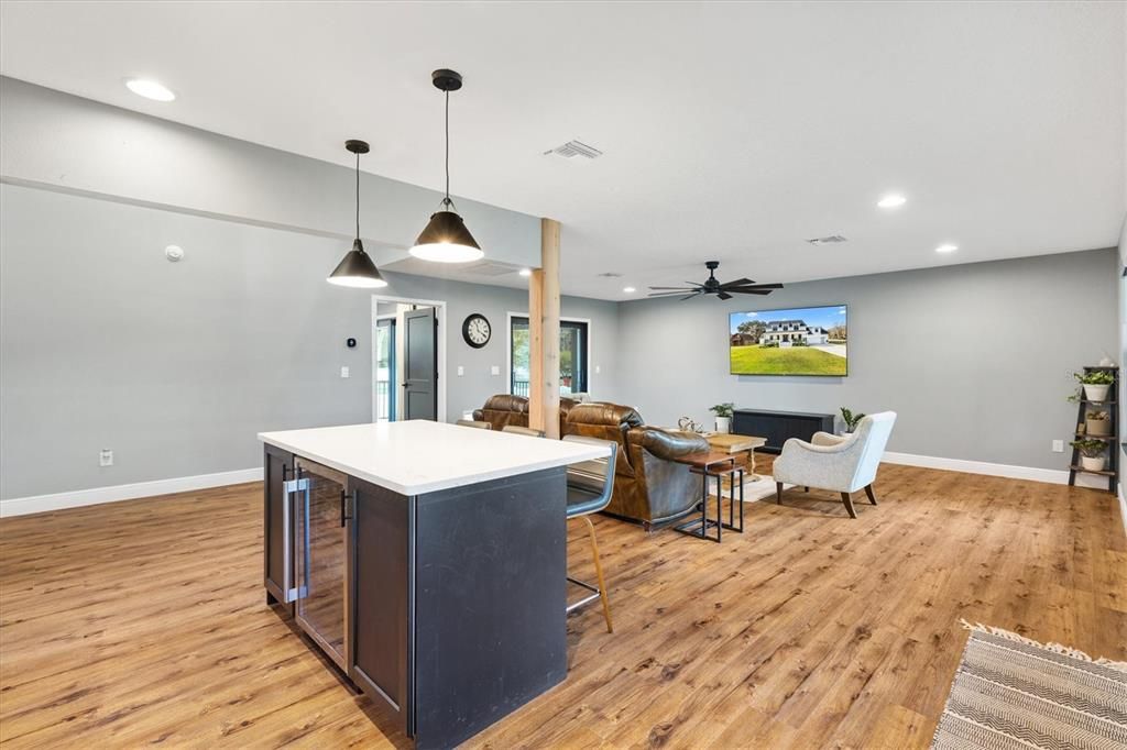 En Venta: $494,900 (3 camas, 2 baños, 2244 Pies cuadrados)