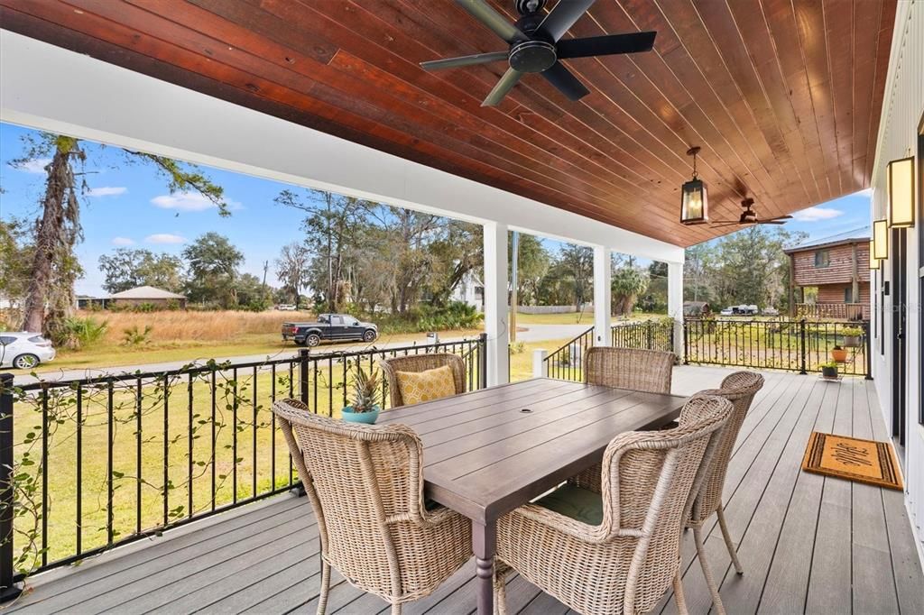 En Venta: $494,900 (3 camas, 2 baños, 2244 Pies cuadrados)